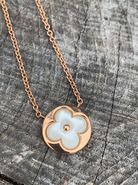 louis vuitton necklace clover